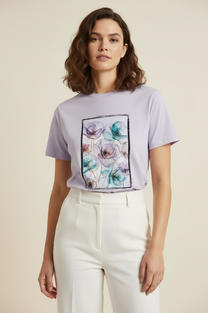 Murmures de Verre – Lavender – Studio, t-shirt rentré